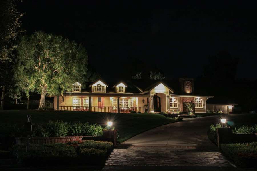 Pathway Illumination in Rowlett